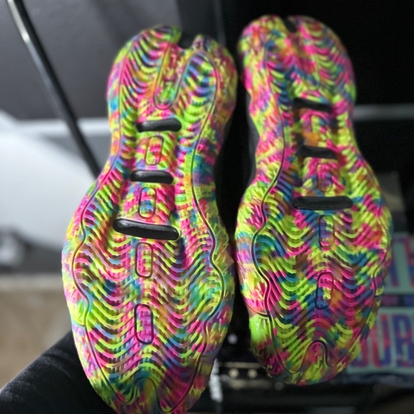 Adidas Dame 8 Big Mood Basketball Shoes - Picture 2 of 4